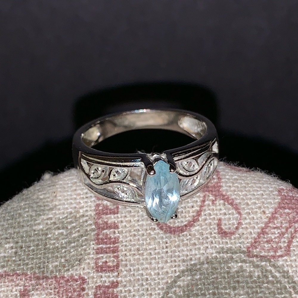 Blue Topaz stone silver ring Size 9